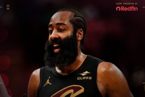 18分6篮板7助攻!骑士官方赢球海报封面人物:哈登 - 资讯配图