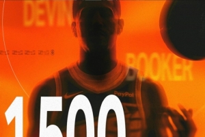 里程碑！布克常规赛生涯三分命中数突破1500大关 - 资讯配图