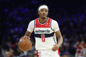 卧龙凤雏！特雷·约翰逊&库利巴利合计24中6仅拿15分 - 资讯配图