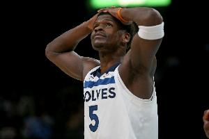 爱德华兹：我不太喜欢打快 但跟着道苏姆他们一起时 我没得选 - 资讯配图