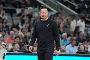 米奇谈球队反弹:我最为骄傲的就是球队面对失利时的竞争态度 - 资讯配图