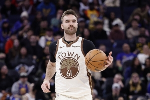 库里过去11场缺席期间 斯潘塞3场得分全队最高 梅尔顿&穆迪2次 - 资讯配图