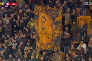 悼念若塔！狼队vs利物浦第18分钟，全场球迷鼓掌致敬 - 资讯配图