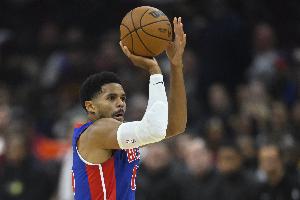 就打了一节好球!哈里斯12中6&罚球7中6得19分5板 第三节单节17分 - 资讯配图