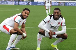 米体:莱奥续约谈判已开启,但英超和沙特的转会威胁仍存在 - 资讯配图