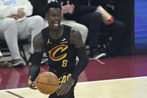 施罗德谈自己的角色:进攻端打出破坏性 防守端全场给对手施压 - 资讯配图