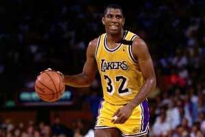 追梦：魔术师来到如今NBA也会很强 我去他的时代也会成功 - 资讯配图