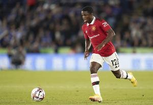 太阳报曼联球员评分：马拉西亚、达洛特4分最低，姆伯莫等人5分 - 资讯配图