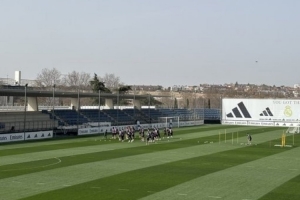 皇马跟队：姆巴佩、贝林等多名球员缺席训练 8名青训小将加入训练 - 资讯配图