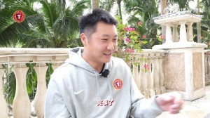 韩镕泽:铁人冲超第一反应是有机会想回家踢一踢,没想到真回来了 - 资讯配图