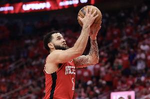 范弗里特:ACL撕裂只休息6个月不是最明智的 但仍想在赛季末复出 - 资讯配图