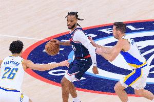 主场首秀!加兰替补24分钟 10中5&三分4中2拿12分4板8助 - 资讯配图