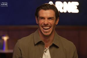 贝尔：合作过最佳球员是C罗教练是安帅 阿扎尔是训练中表现最差的 - 资讯配图