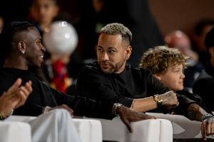 阿斯：美国财团拟3.5亿欧收购桑托斯 内马尔家族也想收购但没成功 - 资讯配图