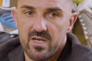 09年无缘去皇马!比利亚:不知道球队间发生什么,没人逼我签合同 - 资讯配图