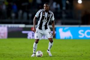 卡卢卢:我和队友在一起的时间比家人多 只要能上场比赛就很开心 - 资讯配图