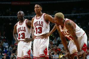 老哈达威:乔丹1V1会被打爆 因为没了皮蓬&罗德曼这些队友的帮助 - 资讯配图