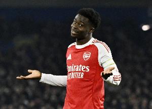 萨卡：赛中听到球迷庆祝知道曼城被扳平，但我们专注于做好自己 - 资讯配图