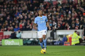 每体：德科非常看好阿克，但资金允许优先考虑巴斯托尼和范德芬 - 资讯配图