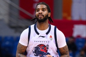 鲁媒：克里斯的脾气需要更好地控制 琼斯状态只能说中规中矩 - 资讯配图