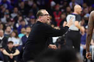 纳斯：考虑到我们本场缺少这么多球员 这场能赢太不容易了 - 资讯配图