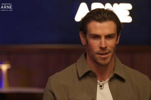 33岁早早退役！贝尔：我18岁就椎间盘撕裂，医生说刷牙都可能受伤 - 资讯配图