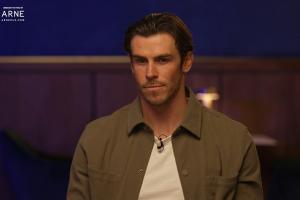 破C罗纪录！贝尔证实：加盟皇马转会费超1亿欧，当时曼联报价更高 - 资讯配图