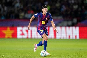 世体：克里斯滕森首选留在巴萨，但俱乐部开的续约薪水远低于目前 - 资讯配图