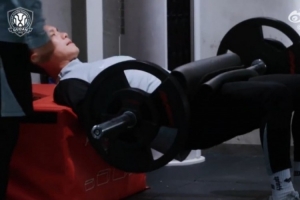 今日健身训练  全力拼搏 - 资讯配图