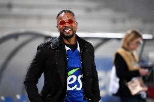 埃弗拉:今年就放过阿森纳吧,希望他们夺冠,但若掉链子我不惊讶 - 资讯配图