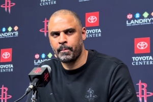 申京投篮20中8?乌度卡:不只是他手感不佳 其他人投篮也不理想 - 资讯配图