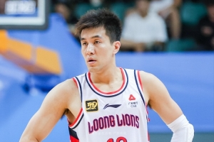 媒体人:郭艾伦命途多舛 很多球迷希望他在某个时间节点叶落归根 - 资讯配图