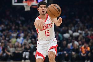 打勇士易爆发!谢泼德生涯两次30+均是对阵勇士 - 资讯配图