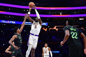 艾顿因膝伤本场比赛不回归！出战4分30秒得到2板1犯 正负值-13！ - 资讯配图