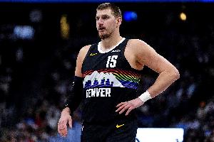 越来越近！约基奇生涯已187次砍下三双 距离历史三双王威少20次 - 资讯配图