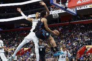 文班谈对阵活塞：顶级种子球队之间的对决通常都很精彩 对吧？ - 资讯配图