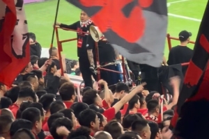 新援韦林顿·席尔瓦破门后，蓉城球迷在看台高喊“姆巴佩” - 资讯配图