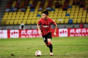 甘超赛前瞬采打趣:对周定洋很了解,希望他今天发挥失常吧 - 资讯配图