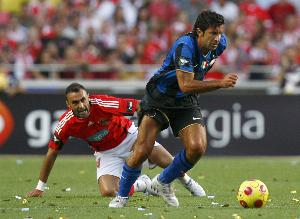 菲戈：加盟巴萨完全是命运的安排，国米给了我尊重和爱 - 资讯配图