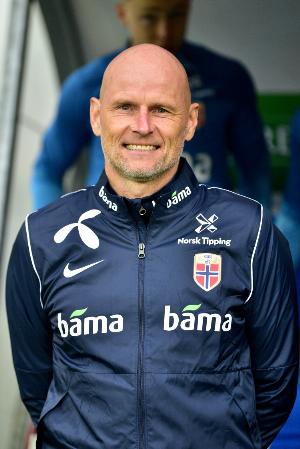 挪威主帅：厄德高的伤情并不严重，他现在得到休息不是一场灾难 - 资讯配图