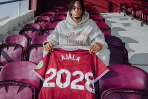 官方:西汉姆与19岁青训前锋阿贾拉续约至2028年 - 资讯配图