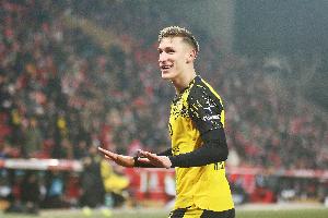 每体:施洛特贝克的未来引发关注,皇马将他视为引援目标之一 - 资讯配图