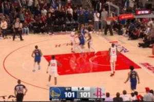 勇士最后一攻失误 火箭0.3秒空接绝杀未果 比赛进入加时！ - 资讯配图