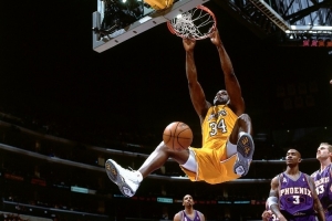 现象级的内线!祝“大鲨鱼”奥尼尔54岁生日快乐 - 资讯配图