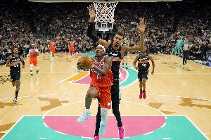 常规赛冠军争夺激烈！马刺距活塞仅差半个胜场 距雷霆3个胜场 - 资讯配图