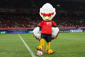 在中超赛季揭幕战中,上海海港胜率最高场均进球最多 - 资讯配图