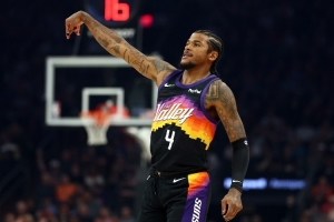 状态不俗！杰伦·格林首节7投3中&罚球3中2 拿到8分2篮板 - 资讯配图