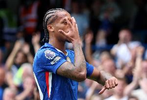 英超首次戴帽!官方:若昂·佩德罗当选球迷评选联赛周最佳球员 - 资讯配图