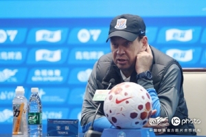 2026怡宝中超联赛第1轮：上海申花 VS 大连英博 赛后发布会 - 资讯配图