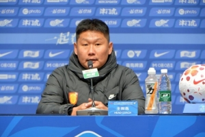 刘建业：希望球员更自信一点，姚浩洋拥有成为高水平门将的潜质 - 资讯配图